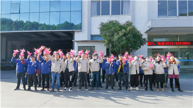 遠大凈化員工合照