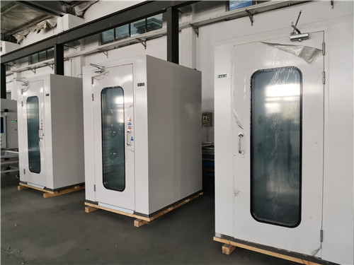 人淋風(fēng)淋室